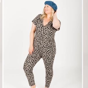 Smash + Tess Sunday romper in Lexi Leopard, size Large